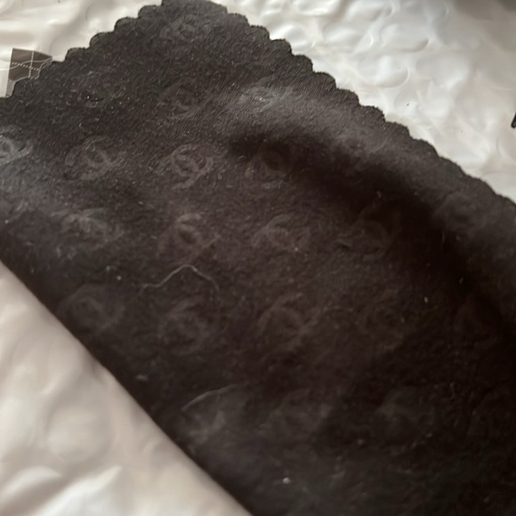 CHANEL Cream Preowned  Sunglasses AS IS Flaws main image 6